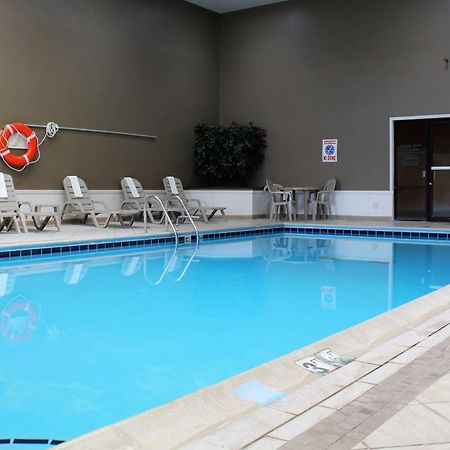 Ramada By Wyndham North Platte Hotel Ngoại thất bức ảnh