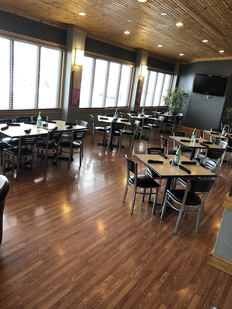 Ramada By Wyndham North Platte Hotel Ngoại thất bức ảnh