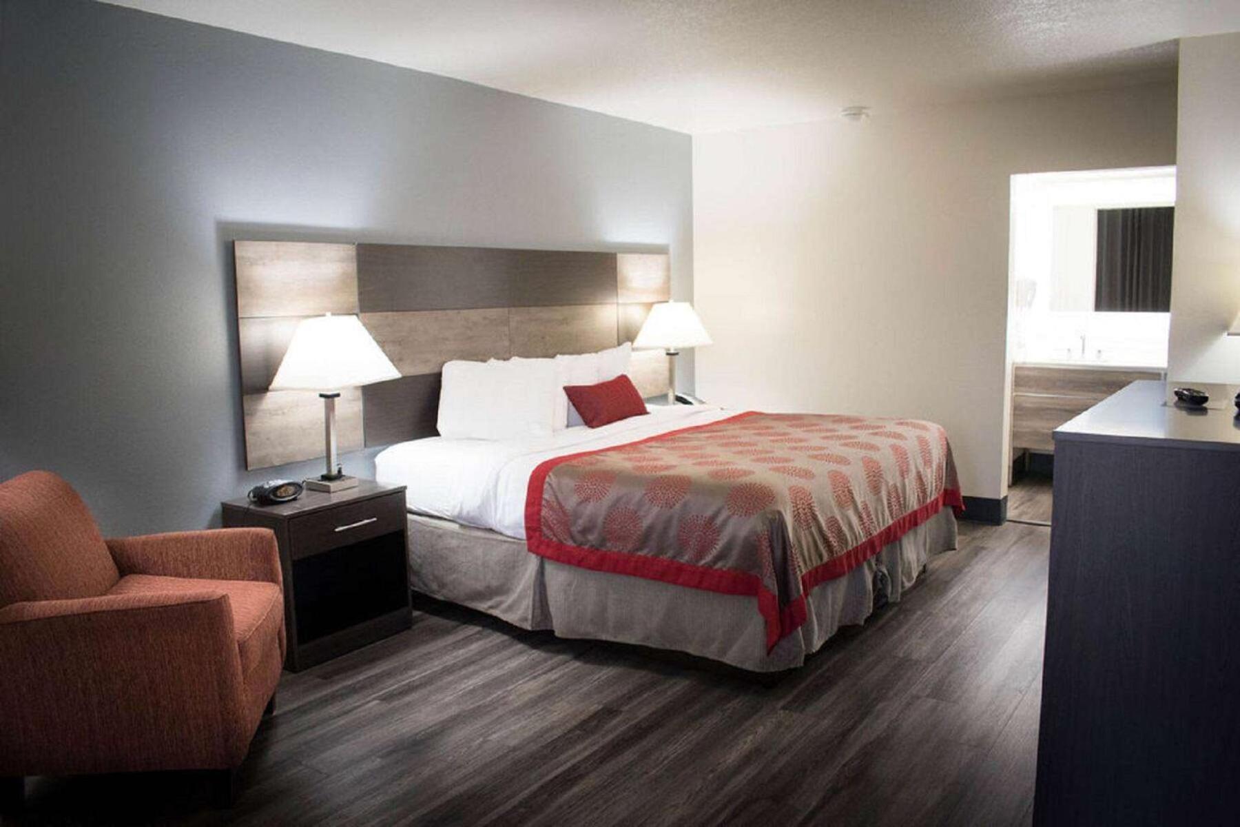 Ramada By Wyndham North Platte Hotel Ngoại thất bức ảnh