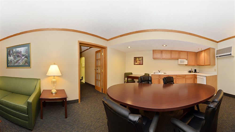 Ramada By Wyndham North Platte Hotel Ngoại thất bức ảnh